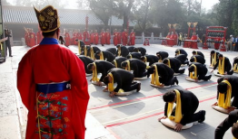 三拜九叩,三拜九叩的尊崇仪式解析